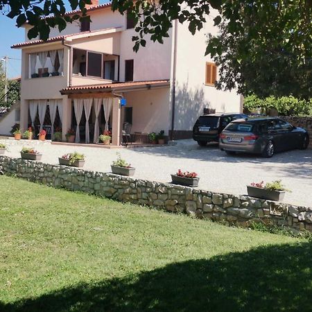 Apartmani Antonija Vozilici Exteriör bild